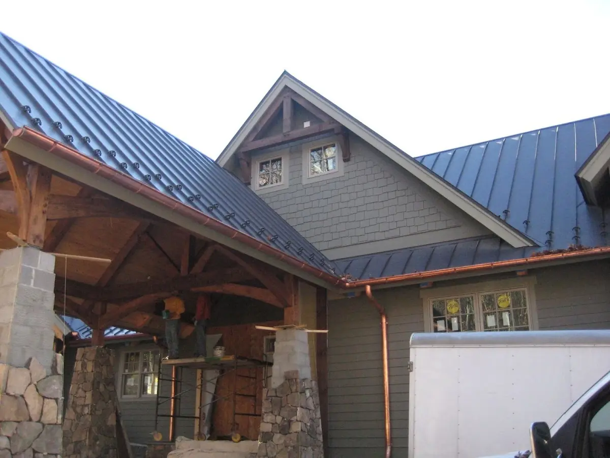 Craftsman Roofing team delivering quality roofing work in Greenawald